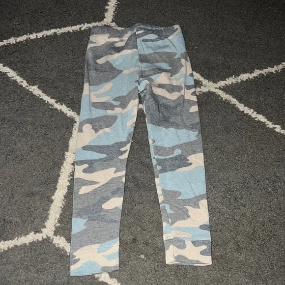 Childhoods Girls Faded Camo Leggings Size 4T - Picture 3 of 3